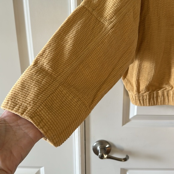 Band of the Free women’s coat NWT - small - Picture 3 of 6